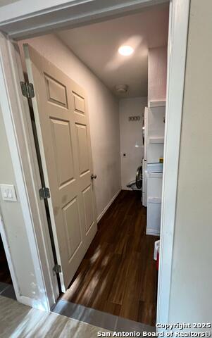 Listing photo id 16 for 4006 Dunmore