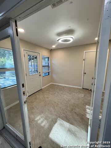 Listing photo id 17 for 4006 Dunmore