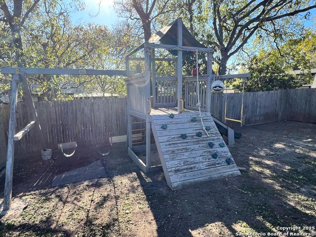 Listing photo id 20 for 4006 Dunmore