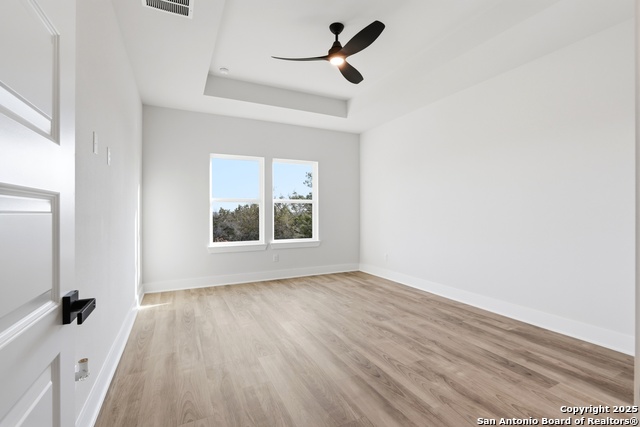 Listing photo id 16 for 1266 Highpoint Ln