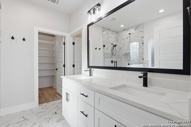 Listing photo id 17 for 1266 Highpoint Ln