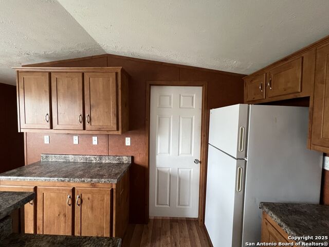 Image 11 of 18 For 1911 Wald Rd  1