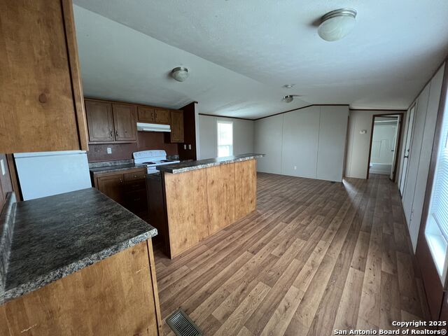 Image 14 of 18 For 1911 Wald Rd  1