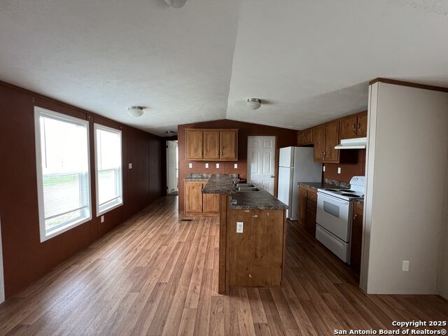 Image 6 of 18 For 1911 Wald Rd  1