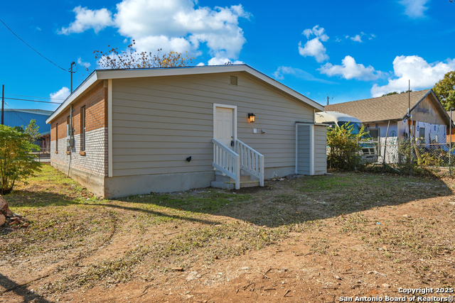 Image 5 of 16 For 1203 Saltillo