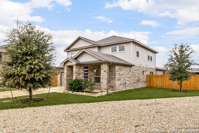 Image 4 of 52 For 12217 Icon Rdg