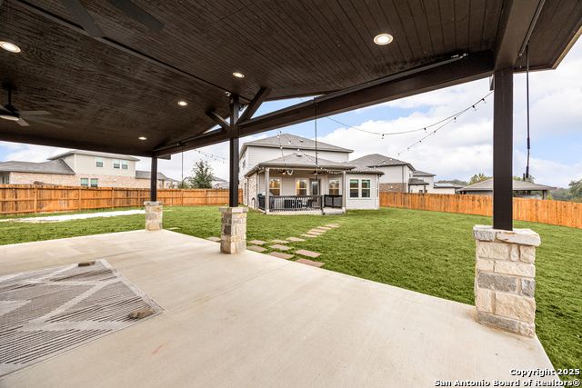 Image 50 of 52 For 12217 Icon Rdg