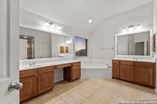 Image 36 of 54 For 11 Sable Vly