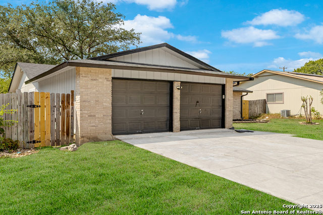 Image 3 of 24 For 10223 Flatland