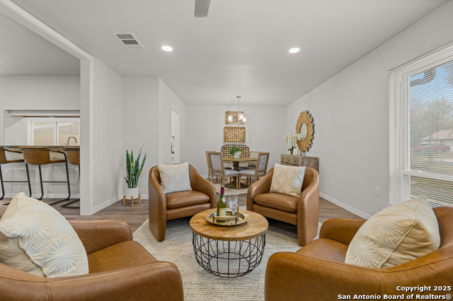 Image 9 of 24 For 10223 Flatland