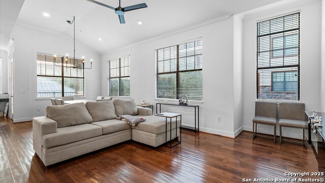 Image 11 of 23 For 7342 Oak Manor 6204