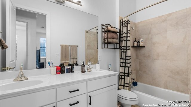 Image 16 of 23 For 7342 Oak Manor 6204