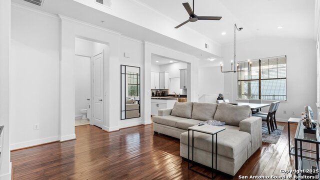 Image 6 of 23 For 7342 Oak Manor 6204