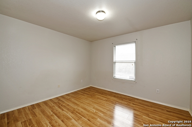 Image 28 of 36 For 9910 Shawnee Bluff