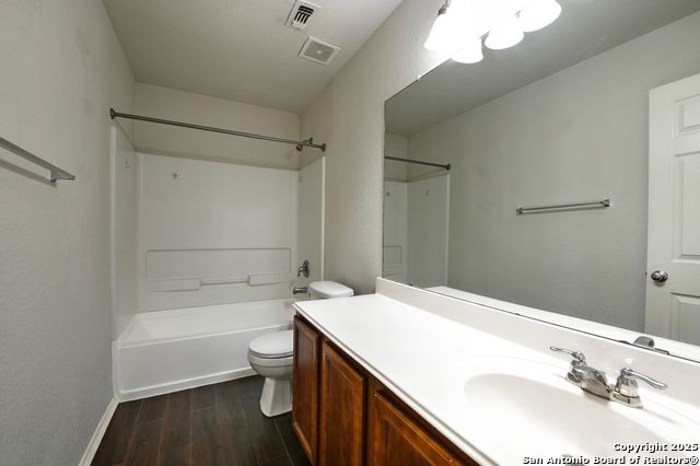 Image 30 of 36 For 9910 Shawnee Bluff