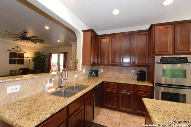 Image 10 of 43 For 26122 Presidio Cliff