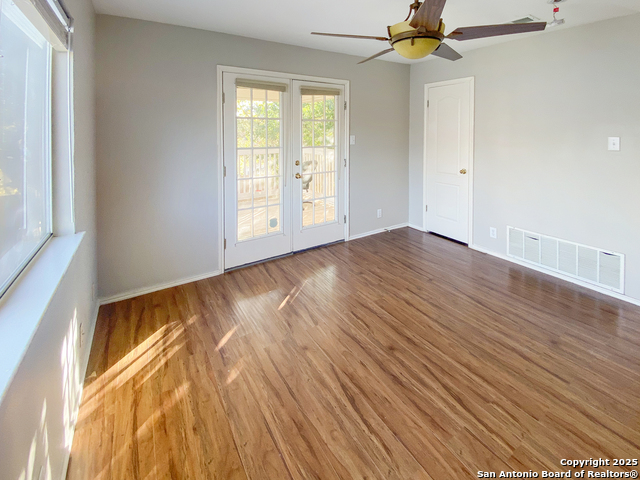 Image 20 of 25 For 6026 Elk Vly