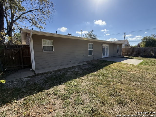 Image 18 of 18 For 2627 Aiken