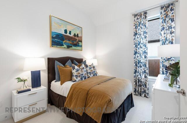 Listing photo id 35 for 255 White Oak