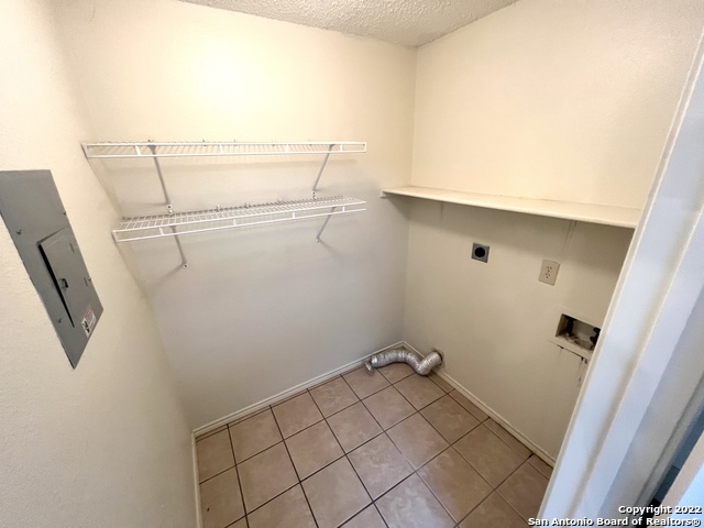 Image 7 of 13 For 9629 Green Plain Dr