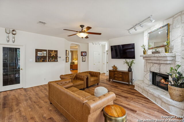 Image 20 of 51 For 8639 Cantua Creek