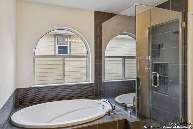 Image 32 of 51 For 8639 Cantua Creek