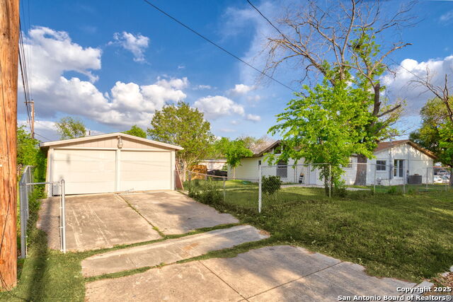 Image 16 of 16 For 369 Mandalay W