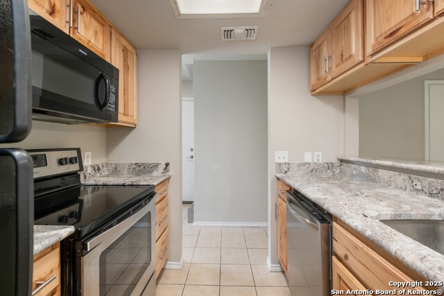 Image 11 of 61 For 306 Dietert Ln #103 & 104