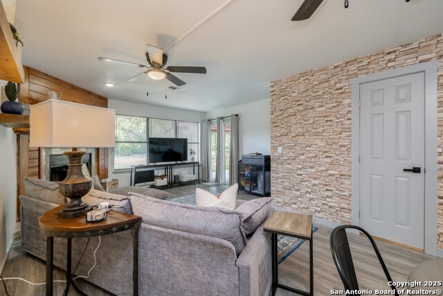 Image 36 of 61 For 306 Dietert Ln #103 & 104