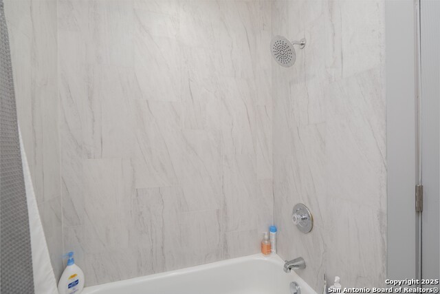 Image 46 of 61 For 306 Dietert Ln #103 & 104