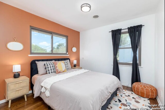 Image 16 of 26 For 9830 Salisbury Dr