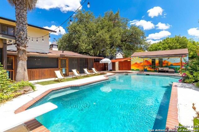 Image 25 of 26 For 9830 Salisbury Dr