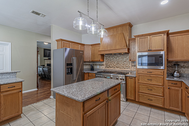 Image 19 of 96 For 323 Shannon Ridge Dr.