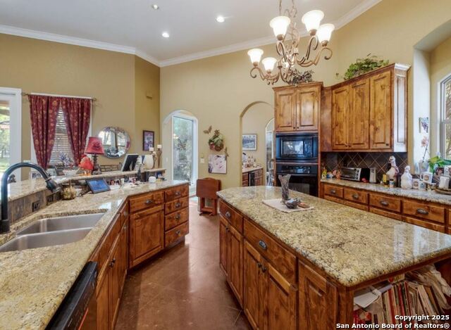 Image 7 of 22 For 10402 Oak Forest