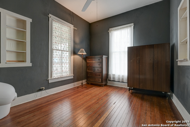 Image 14 of 40 For 529 Mason St