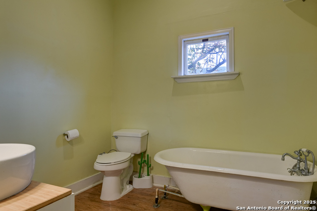 Image 15 of 40 For 529 Mason St