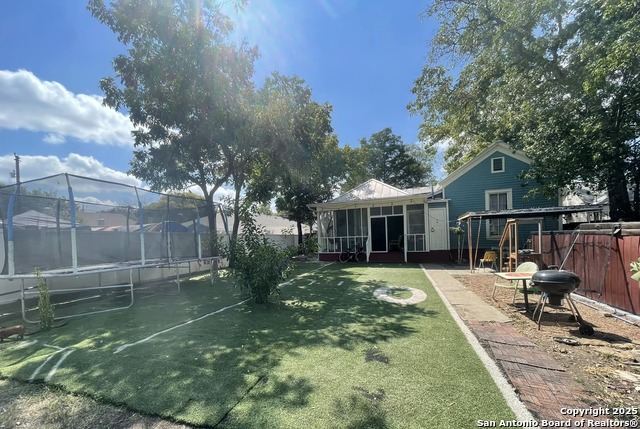 Image 19 of 40 For 529 Mason St