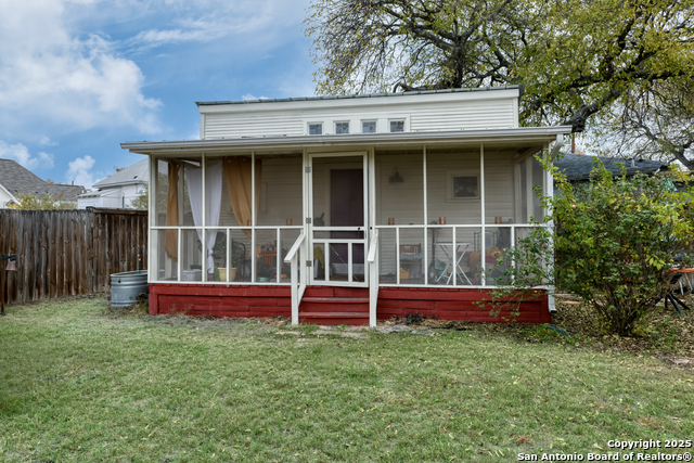 Image 20 of 40 For 529 Mason St