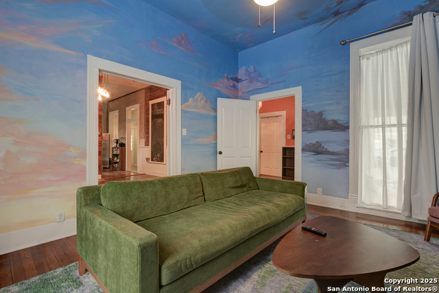 Image 23 of 40 For 529 Mason St