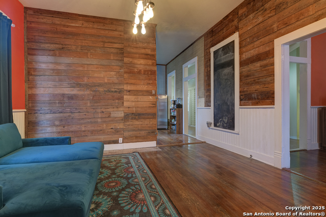 Image 25 of 40 For 529 Mason St