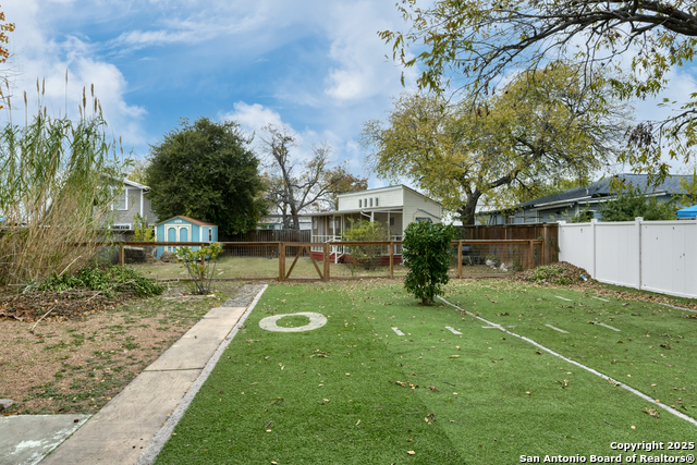 Image 3 of 40 For 529 Mason St