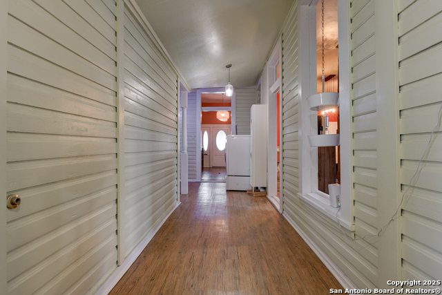 Image 31 of 40 For 529 Mason St