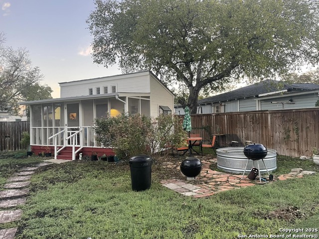 Image 37 of 40 For 529 Mason St