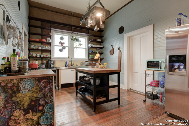 Image 8 of 40 For 529 Mason St