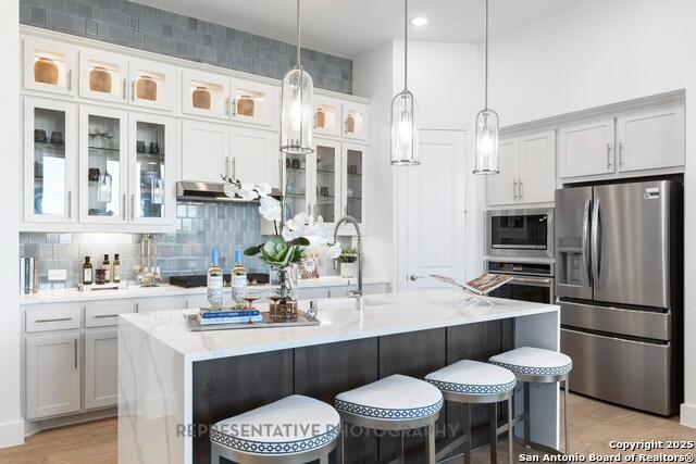 Listing photo id 9 for 313 White Oak