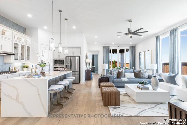 Listing photo id 10 for 313 White Oak