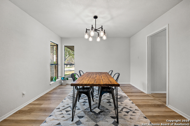 Listing photo id 9 for 1510 Periwinkle St