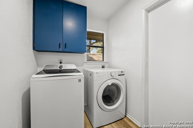 Listing photo id 15 for 1510 Periwinkle St