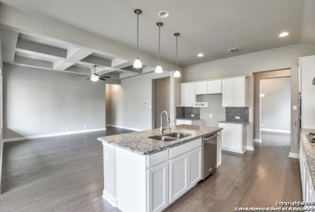 Listing photo id 19 for 622 Singing Creek