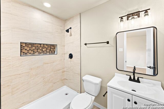 Image 12 of 27 For 9010 Bowline St